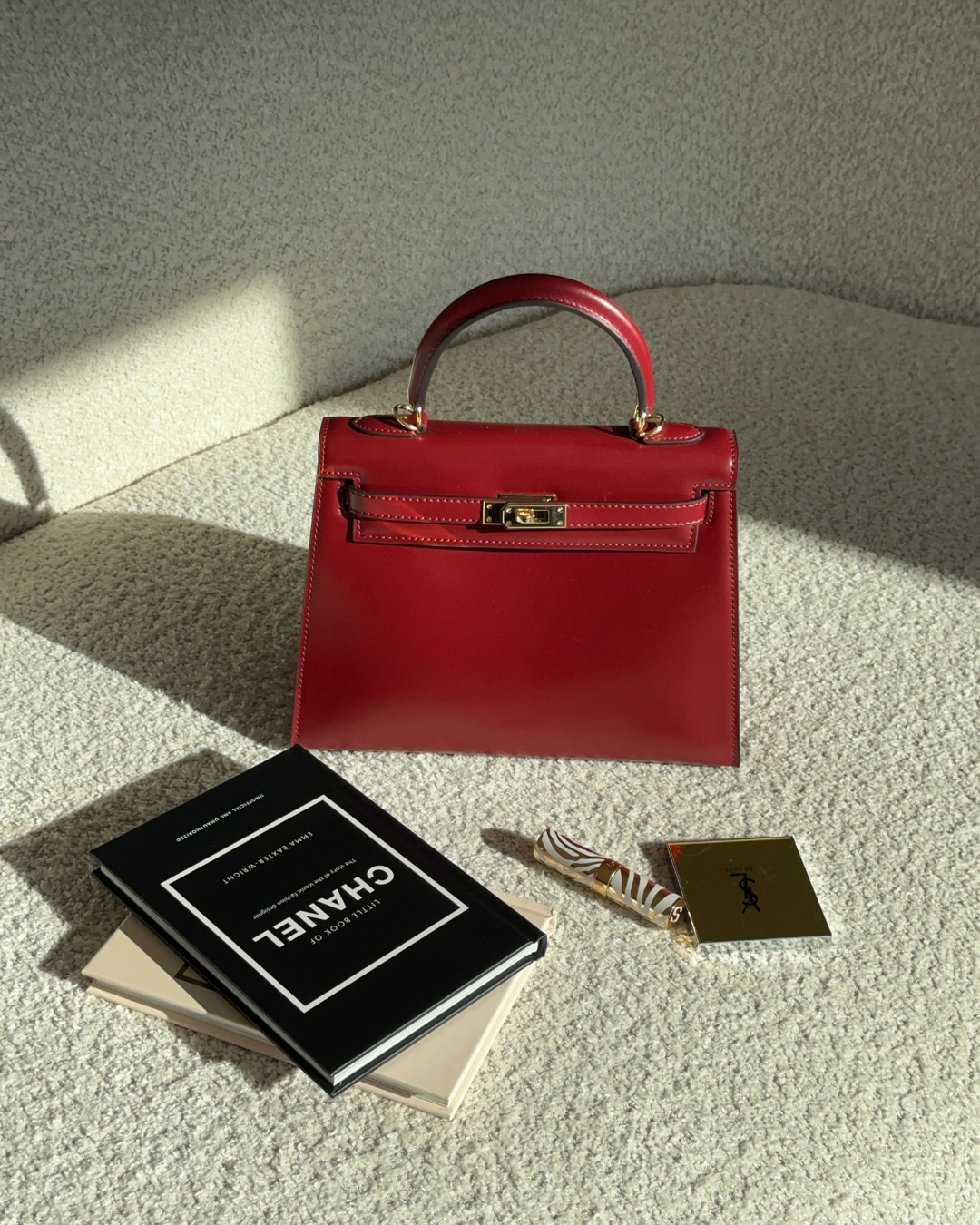 MARAIS | MINI SAC EN CUIR BORDEAUX ÉLÉGANT