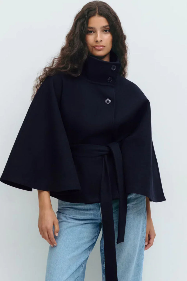 MARAIS | CAPE JACKET AVEC CEINTURE