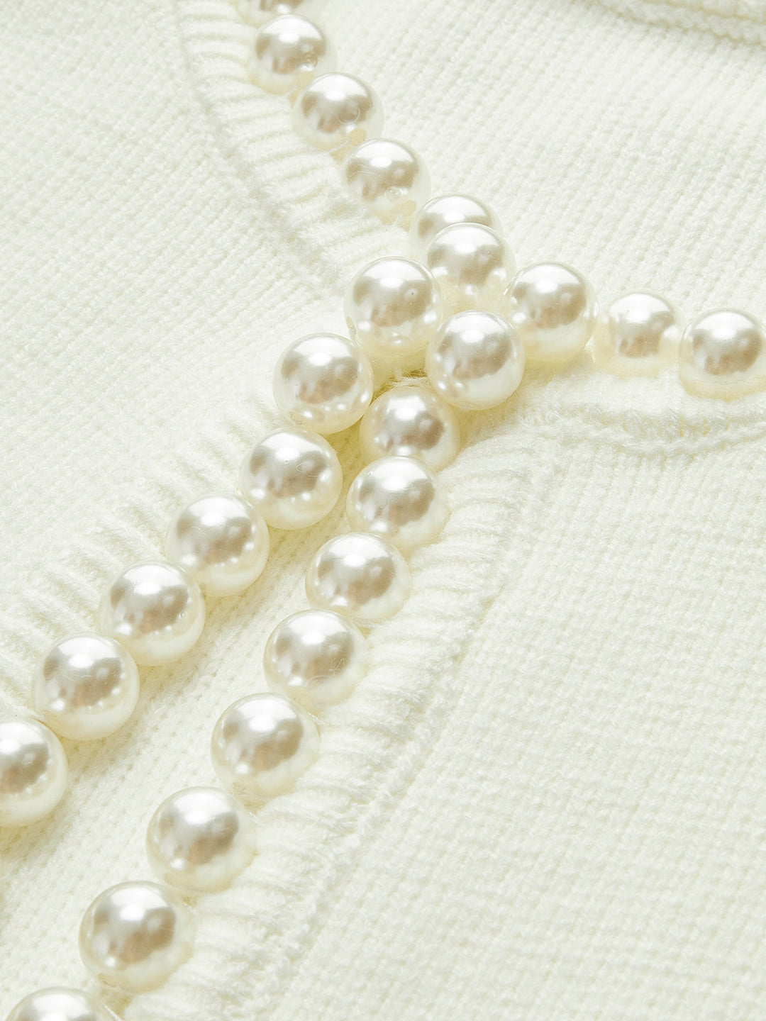 Amaraine I Cardigan élégant orné de perles