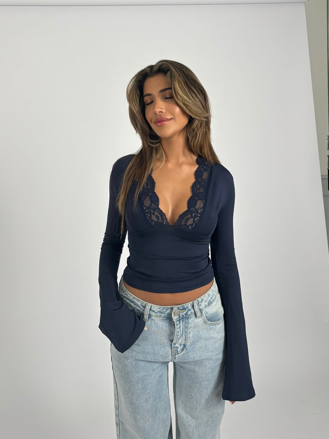 MARAIS | NORDIQUE CHIC HAUT EN DENTELLE