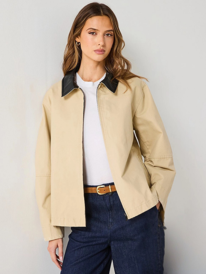 MARAIS | VESTE INTEMPORELLE À COL CONTRASTANT